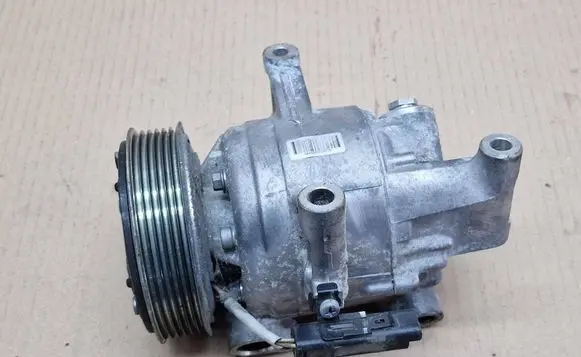 Citroen C1 Air conditioning (A/C) compressor (pump) 88310YV010
