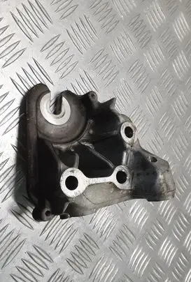 Citroen DS4 Engine mounting bracket 9682417480