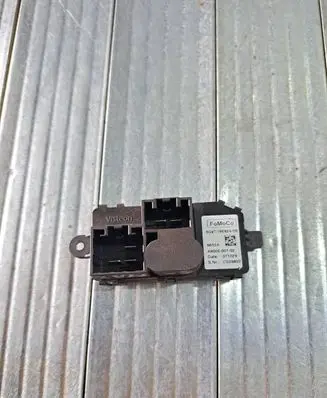 Ford Focus C-MAX Heater blower motor/fan resistor 6G9T19E624DB A600500102