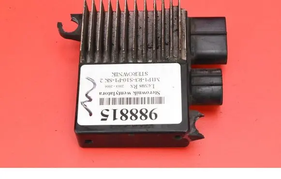 Cadillac SRX Relay mounting block 89257-26020