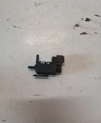 Volvo XC90 Turbo solenoid valve 30611668