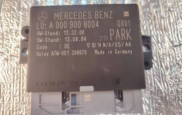 Mercedes-Benz E W212 Parking PDC control unit/module A0009008004