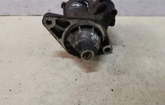 Toyota Yaris Starter motor 2810023030