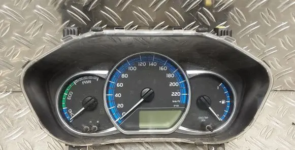 Toyota Yaris Speedometer (instrument cluster) 838000UC90