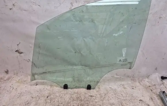 Citroen C3 Front door window glass four-door