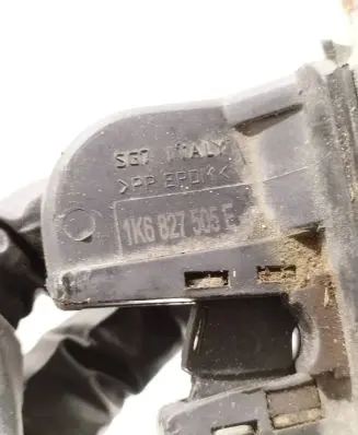 Volkswagen PASSAT B7 Tailgate lock latch 1K6827505E