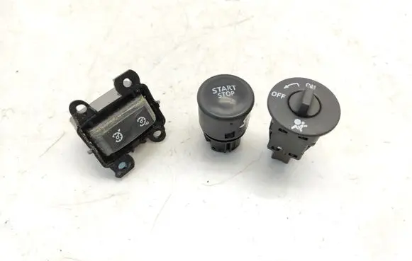 Renault Laguna III Engine start stop button switch 8200169589D 681995427R 107959B