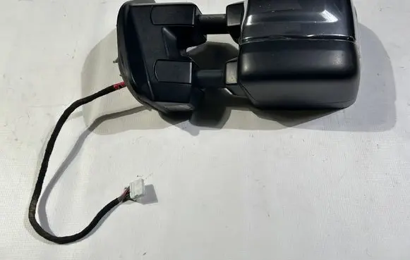 Nissan Titan Front door electric wing mirror 96302