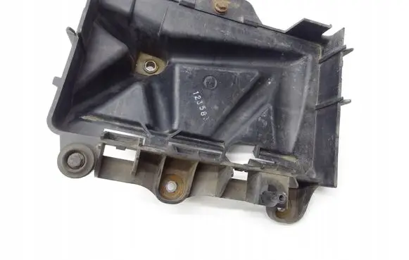 Volkswagen Polo IV 9N3 Battery box tray 6R0915331C