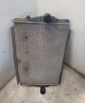 Volvo V70 Intercooler radiator