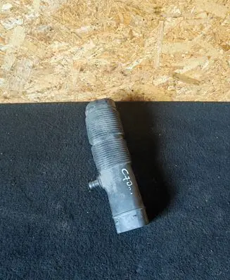Volvo C70 Air intake duct part