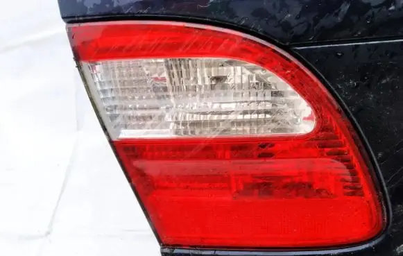 Mercedes-Benz E W211 Tailgate rear/tail lights