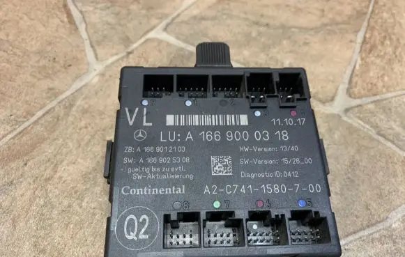 Mercedes-Benz GLE (W166 - C292) Door control unit/module A1669000318