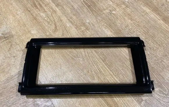 Land Rover Discovery 5 Radio/GPS head unit trim HY32047A04A