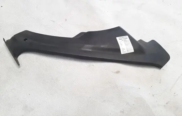 Under headlight/headlamp trim