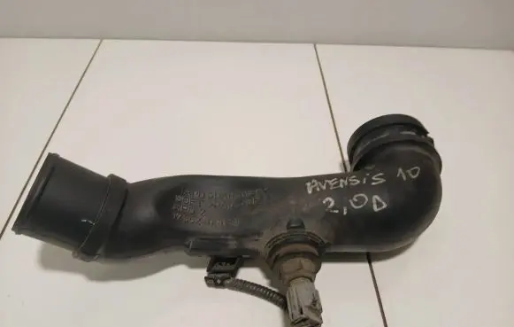 Toyota Avensis T270 Intercooler hose/pipe 173620R030