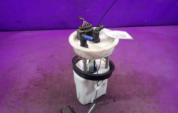 Volkswagen Polo III 6N 6N2 6NF In-tank fuel pump