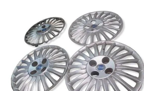 Fiat Grande Punto R15 wheel hub/cap/trim 