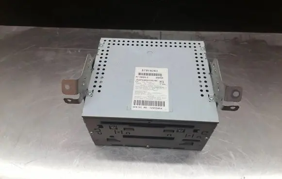 Mitsubishi Lancer X Radio/CD/DVD/GPS head unit 8701A261 7Z055654