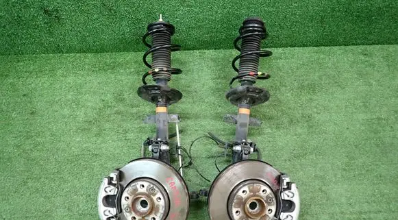 Renault Captur II Front wheel hub spindle knuckle 