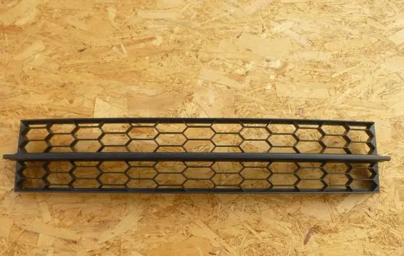 Skoda Octavia Mk3 (5E) Front bumper lower grill 5E0853677