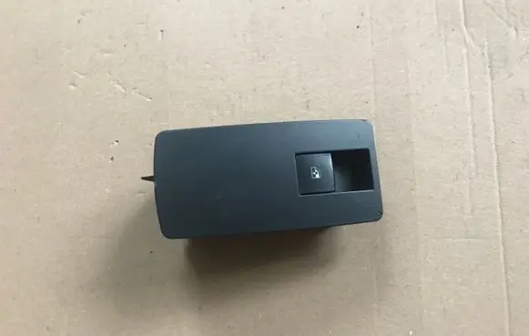 Opel Insignia A Electric window control switch 13301886