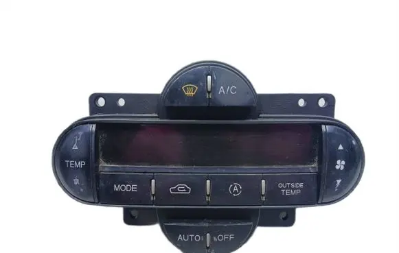 KIA Carens I Climate control unit OK2FB61190
