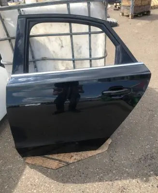 Audi A8 S8 D4 4H Rear door 