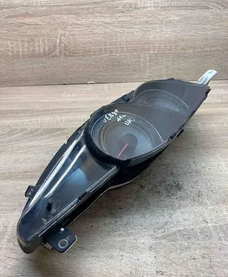 Toyota Verso Speedometer (instrument cluster) 838000F170 MB2574500537