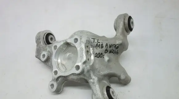 Mercedes-Benz B W246 W242 Rear wheel hub A2460306