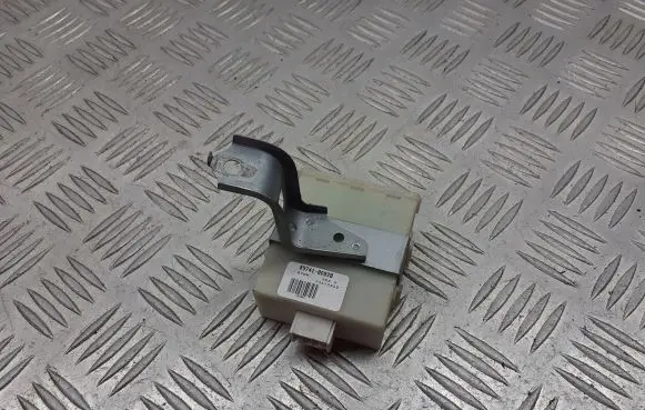 Toyota Yaris Door central lock control unit/module 89741-0D020