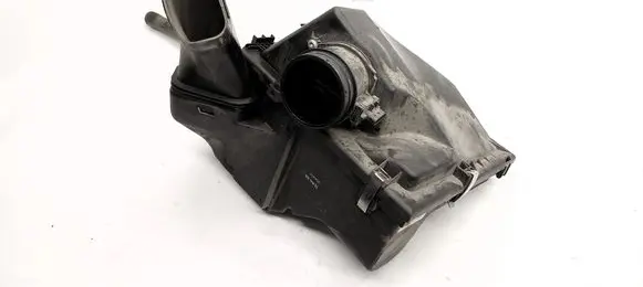 BMW X1 E84 Air filter box 8512599