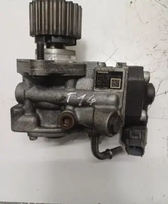 Volvo XC90 Fuel injection high pressure pump VEA132360020AAA D4204T14