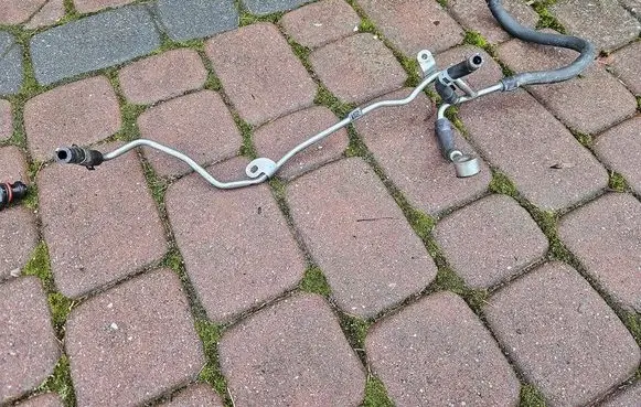 Opel Adam Turbo turbocharger oiling pipe/hose 55489350