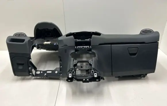 Ford Fiesta Dashboard 1004093 39712M
