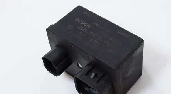 Skoda Superb B6 (3T) Glow plug pre-heat relay 9X2Q12B533BB 0281000048