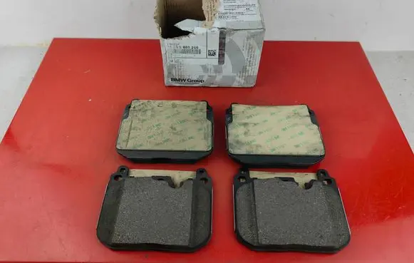 BMW 1 F40 Brake pads (front) 34106889266 6889266