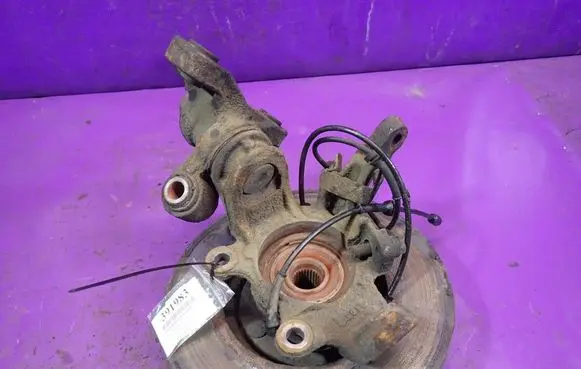 Nissan Primera Front wheel hub spindle knuckle