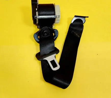 Opel Corsa C Rear seatbelt 09114804N