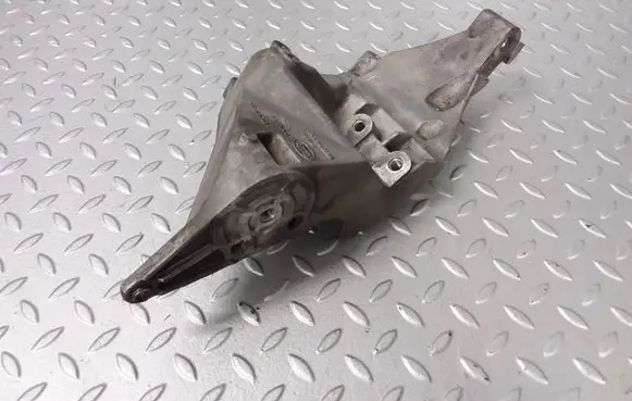 Generator/alternator bracket