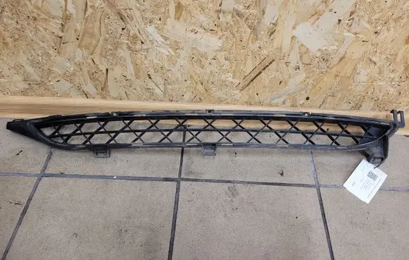 Citroen C4 I Picasso Front bumper lower grill 9680403177 2001004 62243
