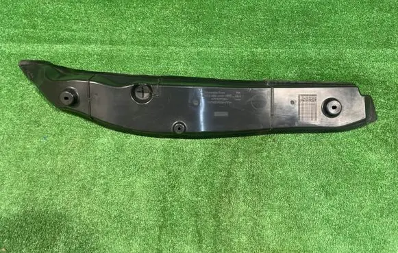Mercedes-Benz E W213 Fender foam support/seal A2138890400