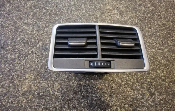 Audi A6 S6 C6 4F Dashboard side air vent grill/cover trim