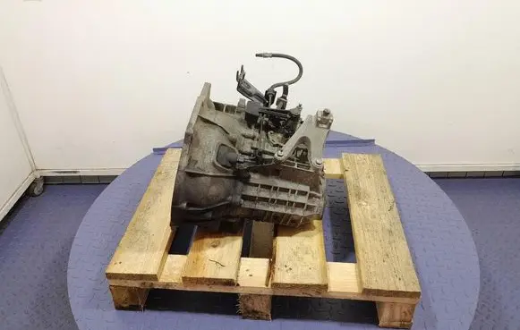 Ford Focus C-MAX Manual 6 speed gearbox 3M5R7002YF