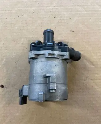 Volkswagen Touareg II Electric auxiliary coolant/water pump 7P0965567