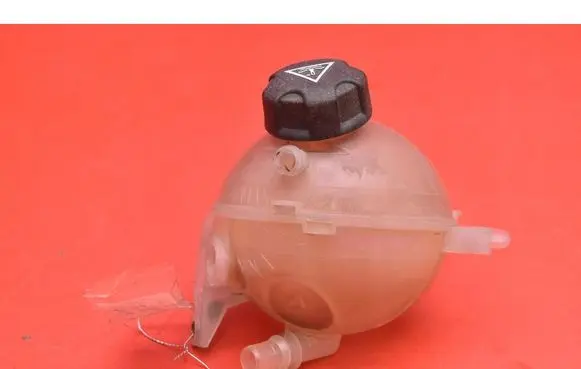 Coolant expansion tank/reservoir