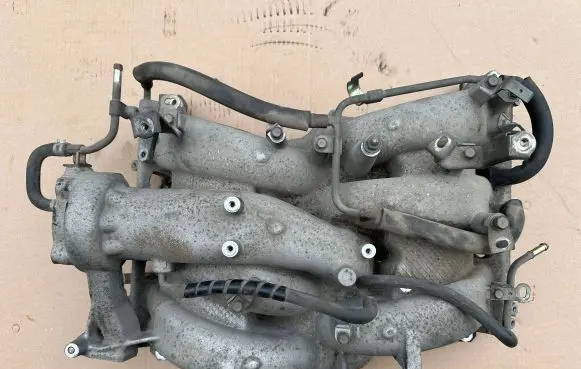 Mitsubishi Pajero Intake manifold MR507952