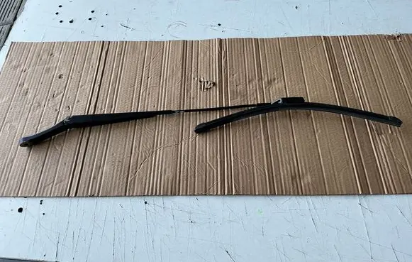 Volkswagen Transporter - Caravelle T4 Windshield/front glass wiper blade 3C1955410B