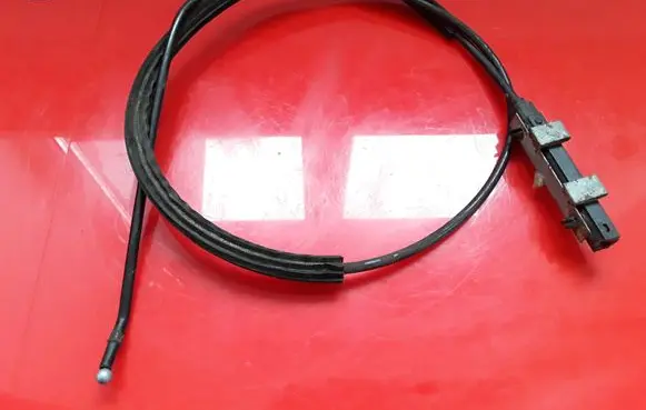 Volkswagen PASSAT B6 Engine bonnet/hood lock release cable 3C1823535