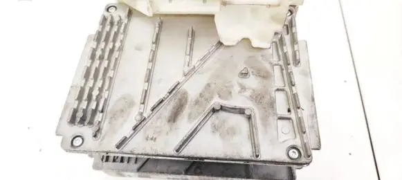 Volvo XC90 Engine control unit/module 0281011441 1039S04101